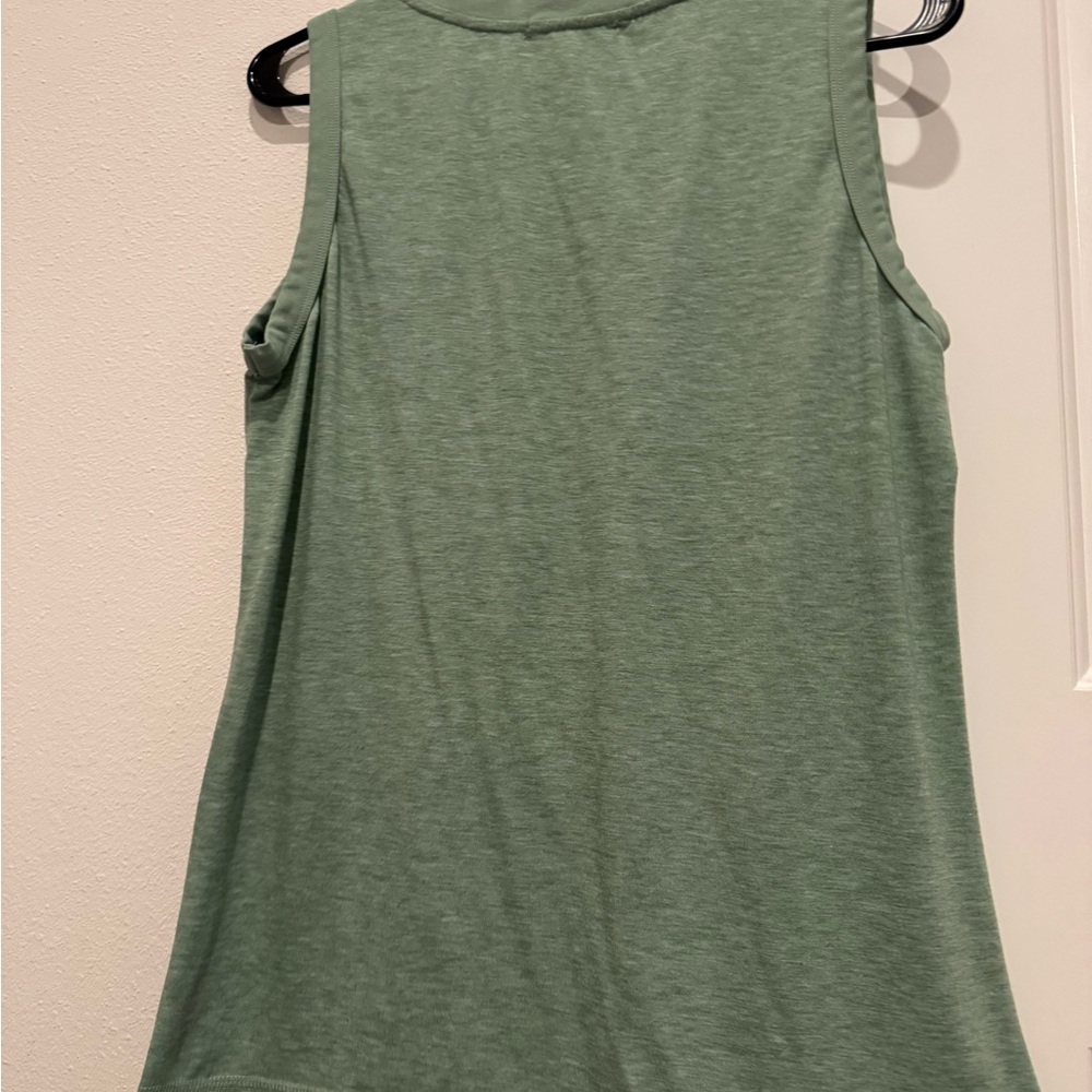 Sage Green V-Neck Tank Top Size M Soft Stretch Sleeveless Casual - Picture 5 of 5